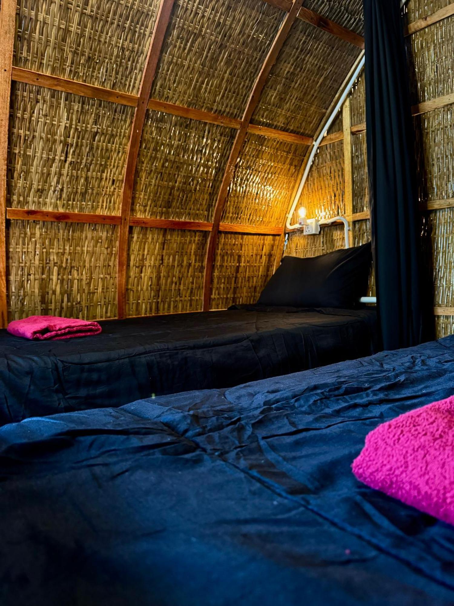 Rafikis Retreat Hostel Derm Tkov Village Exterior photo