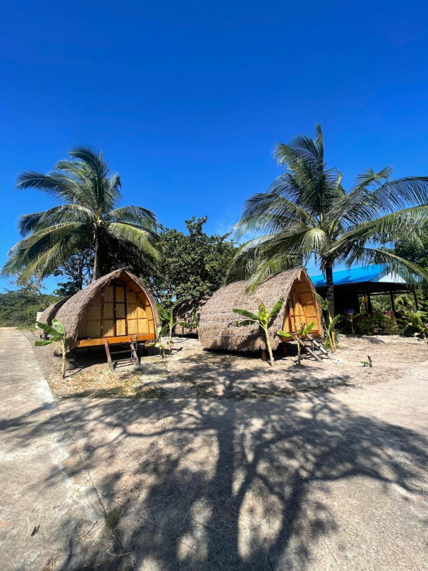 Rafikis Retreat Hostel Derm Tkov Village Exterior photo